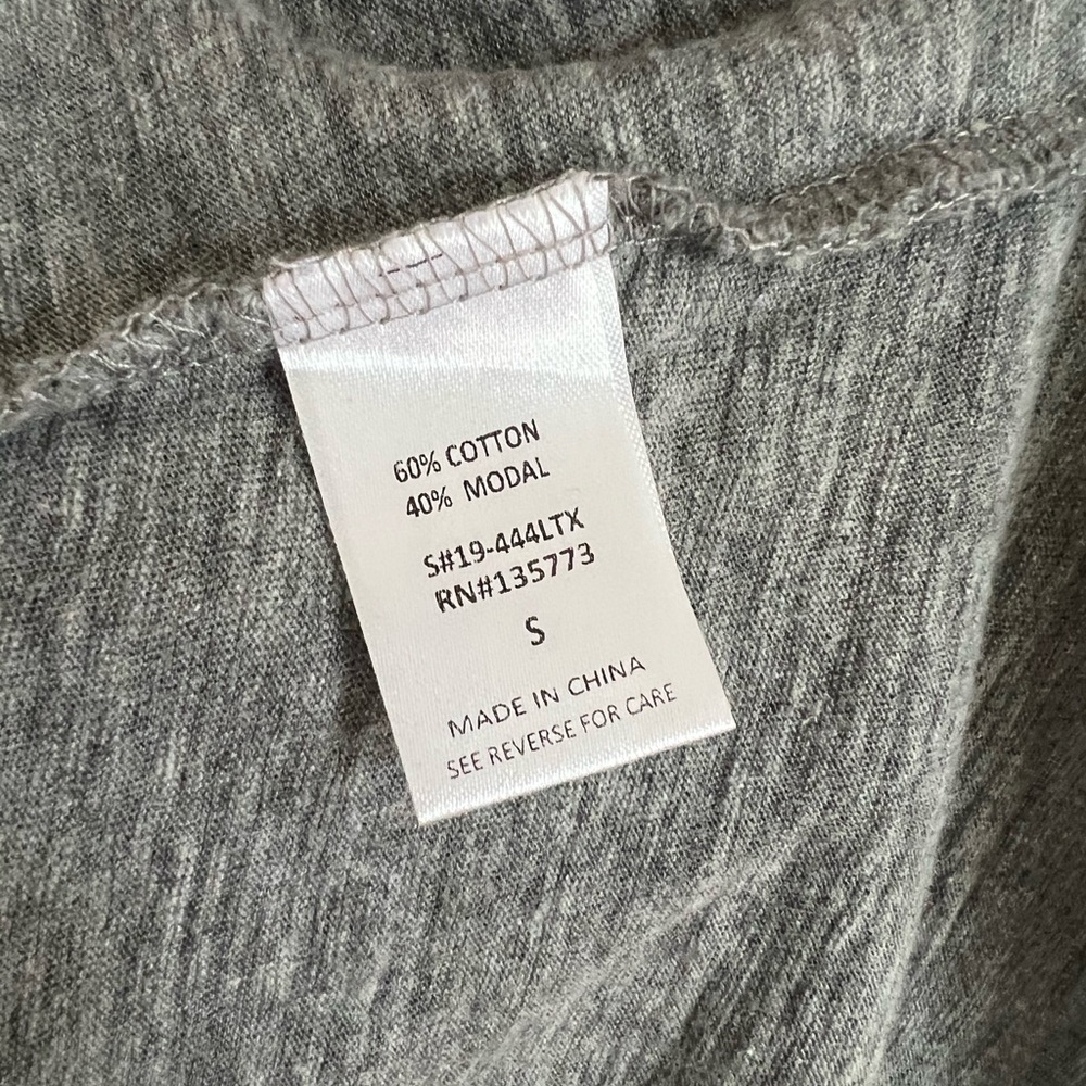VICI Jaclyn Cotton Blend Top Gray Puff Sleeve in Size Small - Picture 6 of 10